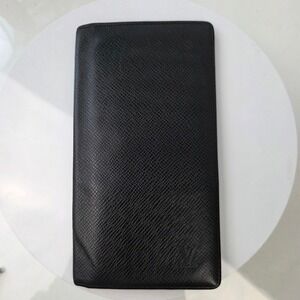 Louis Vuitton Brazza Taiga Wallet long Bifold‎ Leather Black Slim